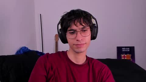 Snapshot of khozler_ chatting on March 8, 3:17 am khozler_ online show from March 8, 3:17 am