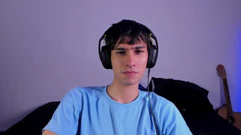 Snapshot of khozler_ chatting on February 9, 3:22 am khozler_ online show from February 9, 3:22 am