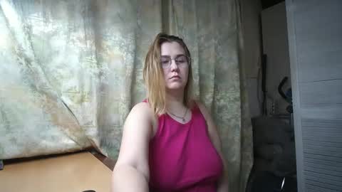 kianna_dior_ online show from February 25, 3:42 pm