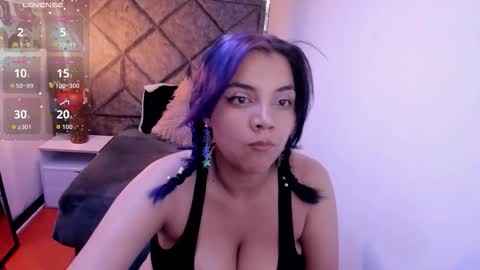 kiara Cruz online show from November 18, 8:56 pm