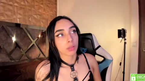 kiara_velvet__ online show from April 13, 4:28 am