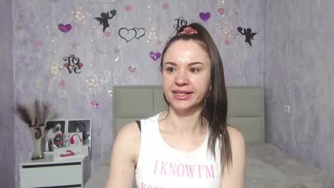 Snapshot of kiaracriegs chatting on February 6, 4:42 am Kara online show from February 6, 4:42 am