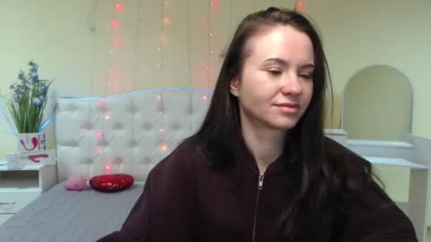 Snapshot of kiaracriegs chatting on February 6, 7:07 pm Kara online show from February 6, 7:07 pm