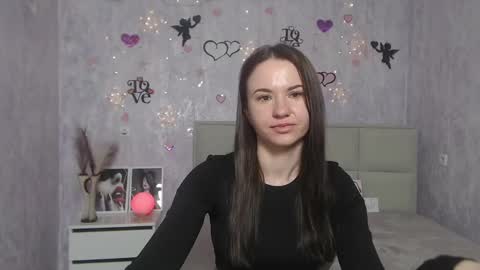Snapshot of kiaracriegs chatting on March 9, 12:21 am Kara online show from March 9, 12:21 am