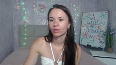 Snapshot of kiaracriegs chatting on September 16, 6:22 pm Kara online show from September 16, 6:22 pm