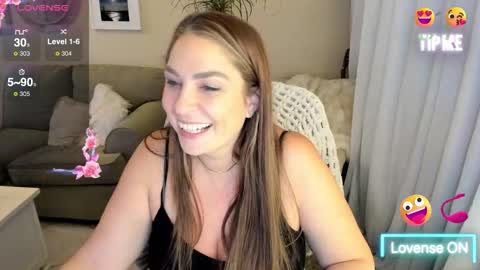 Kiera Reines online show from October 26, 2:56 am