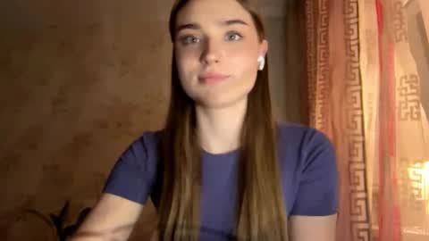 Ola my name is Lissa  Lets hit 10 Thumbs Up together   online show from February 2, 4:58 pm