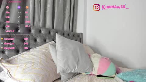 INSTAGRAM Kiannaweb  online show from March 3, 5:31 am