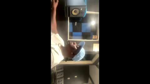 kiilammclain online show from October 7, 7:37 am