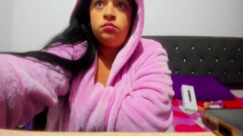 kiimjacson1 online show from December 13, 9:13 am