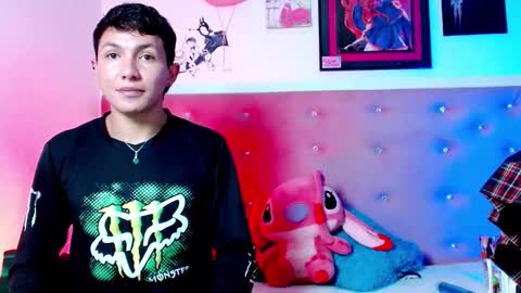 kiiran_hott online show from March 4, 10:05 pm