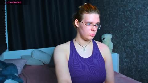 Kiki online show from December 27, 4:21 pm
