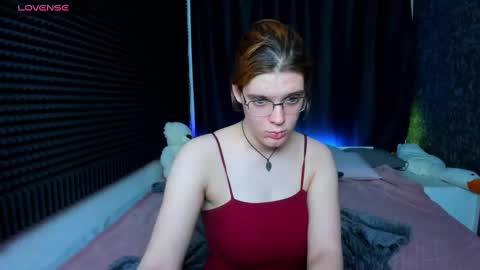 Kiki online show from January 21, 4:16 pm