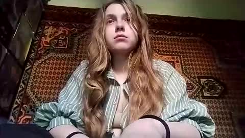 kikibang_ online show from February 4, 8:51 am