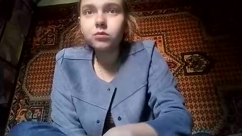 kikibang_ online show from October 30, 8:15 am