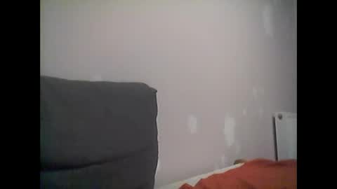 kikicyril online show from October 19, 7:07 pm