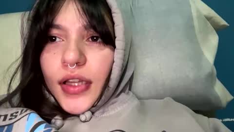kikilove15 online show from May 8, 11:54 pm
