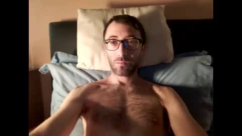 kingstoned online show from October 25, 9:30 am