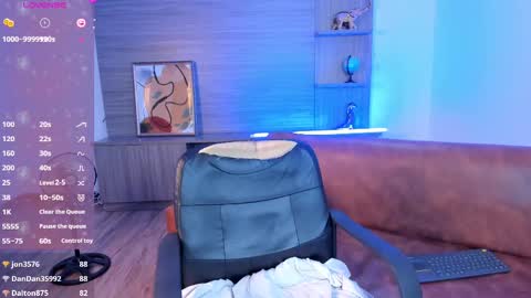 Kim online show from February 11, 6:44 pm