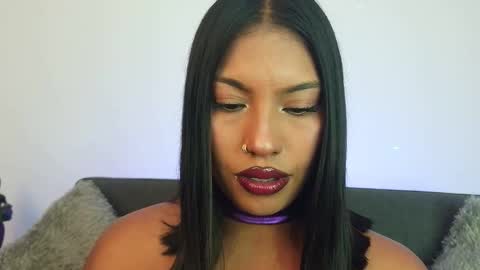 kim  online show from October 11, 6:44 pm