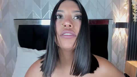 kim  online show from September 28, 9:02 pm