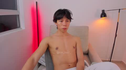 Kim Lian online show from June 9, 10:37 am