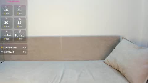 Su A online show from November 8, 4:10 pm