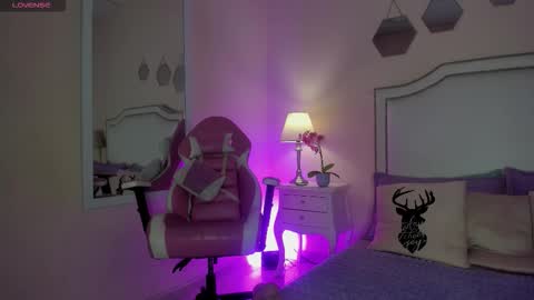 April online show from September 27, 8:28 pm