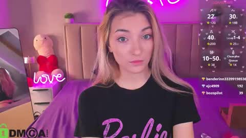 kimberlly_smith online show from March 19, 1:11 am