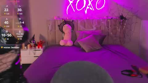 kimberlly_smith online show from November 2, 12:10 am