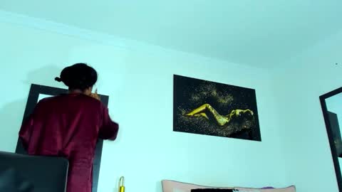 Kimberly Banks online show from March 3, 10:00 am