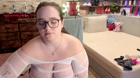 kimberlycaprice online show from April 3, 4:25 pm