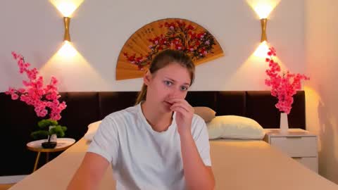 kimberlypierce online show from September 22, 3:05 pm