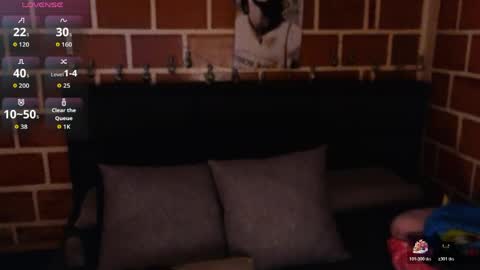 kimberlyreye online show from April 30, 8:57 pm