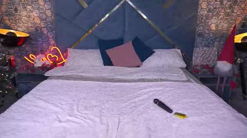 Kim online show from January 17, 1:53 pm