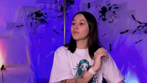 Kim online show from October 17, 8:40 am