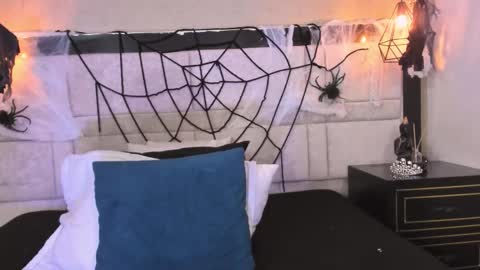 Kim cossey online show from October 17, 3:32 am