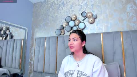  KIM  online show from December 21, 3:35 am