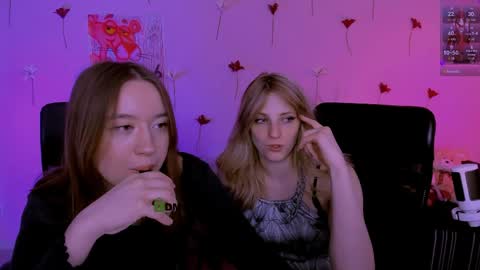 just Kimi  online show from April 6, 7:04 pm