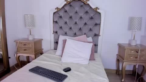 kimmie_amber online show from June 7, 7:13 am