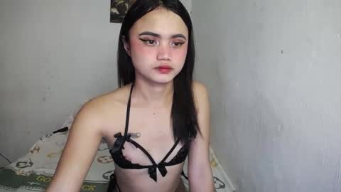 kim ejara online show from January 19, 2:36 am