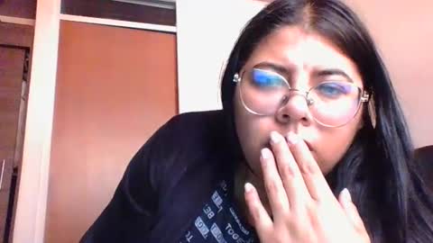 Kimmy online show from January 24, 9:15 pm