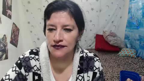 Kimmy online show from February 2, 2:17 am