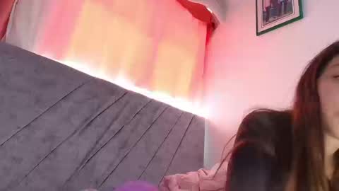 kimm online show from September 22, 2:32 pm