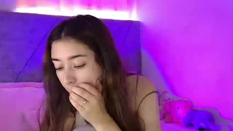 kimm online show from September 19, 4:00 pm