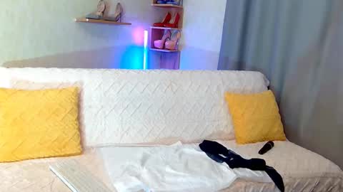 Kim online show from February 22, 7:58 pm