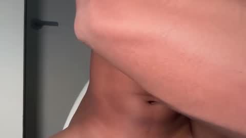 Isaac online show from March 2, 3:44 am