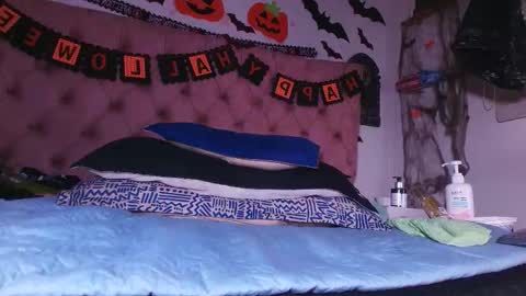 Bella online show from October 15, 3:10 am