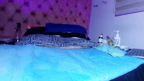 Bella online show from October 4, 3:37 am