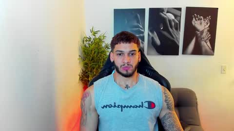 king_of_kings__ online show from February 5, 11:06 pm